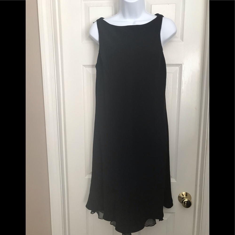 Jones New York Flirty Hem black dress